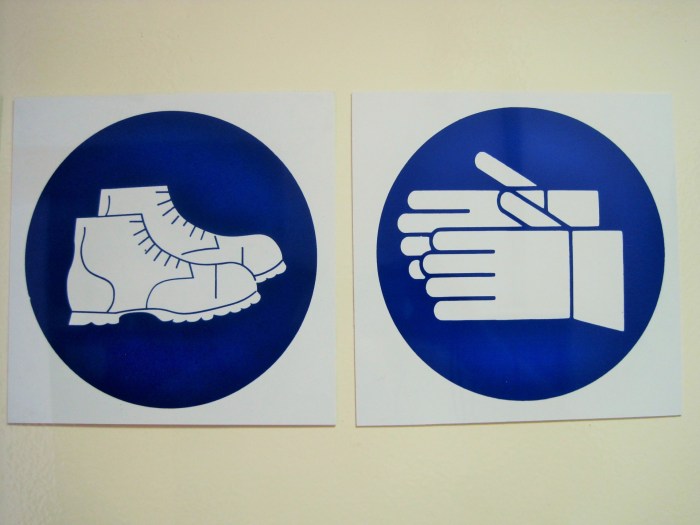 Hand And Foot Safety Signs Free Stock Photo - Public Domain Pictures